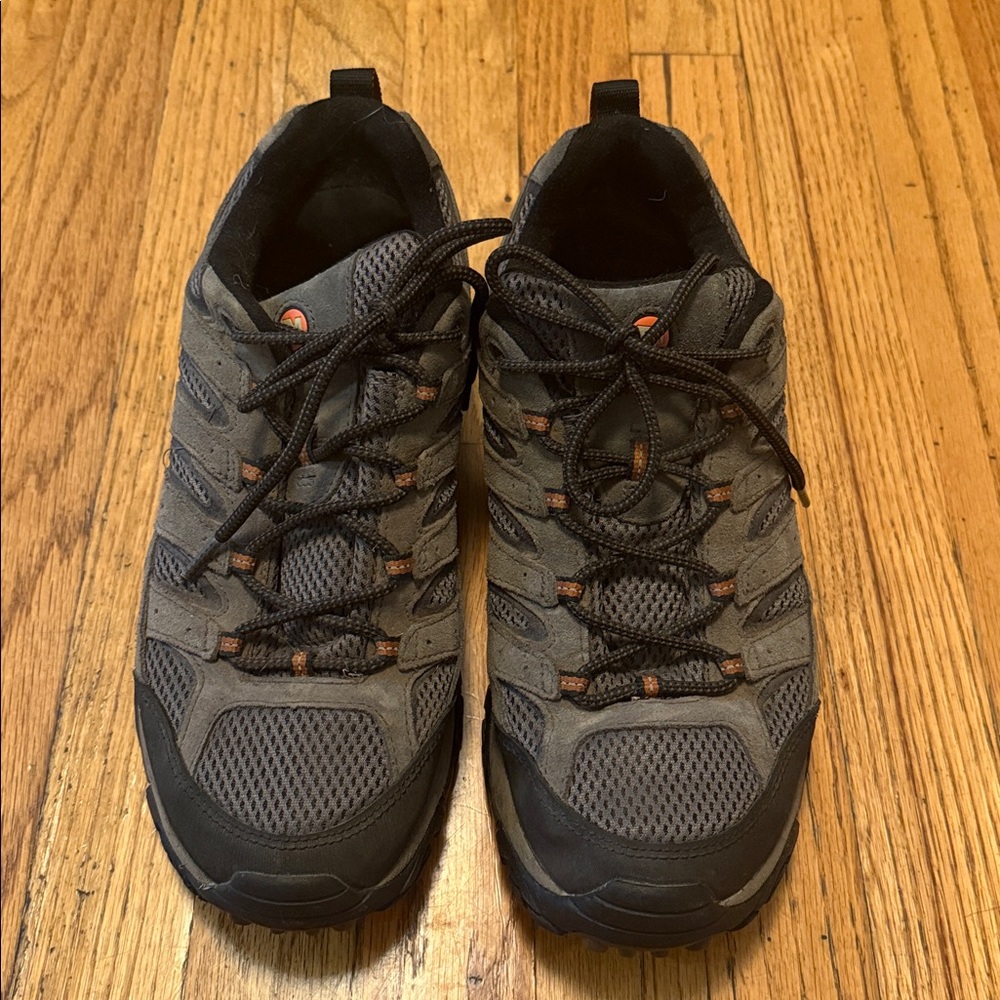 Merrell Gray and Black Athletic Shoes